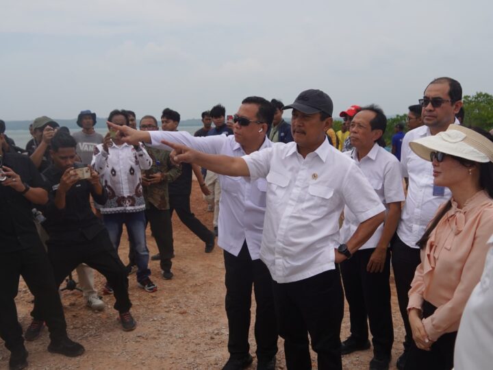 Percepat Program KNMP, Menteri Trenggono Cek Kampung Nelayan di Kepri
