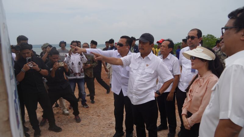 Percepat Program KNMP, Menteri Trenggono Cek Kampung Nelayan di Kepri