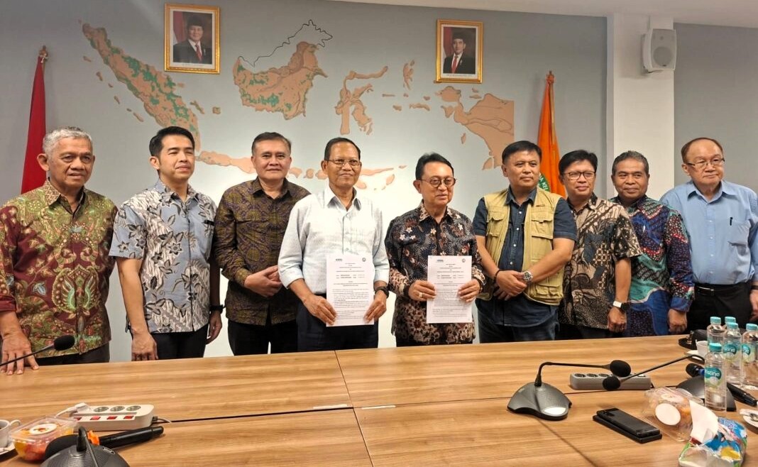 GAPKI & APHI Sepakat Kendalikan Karhutla