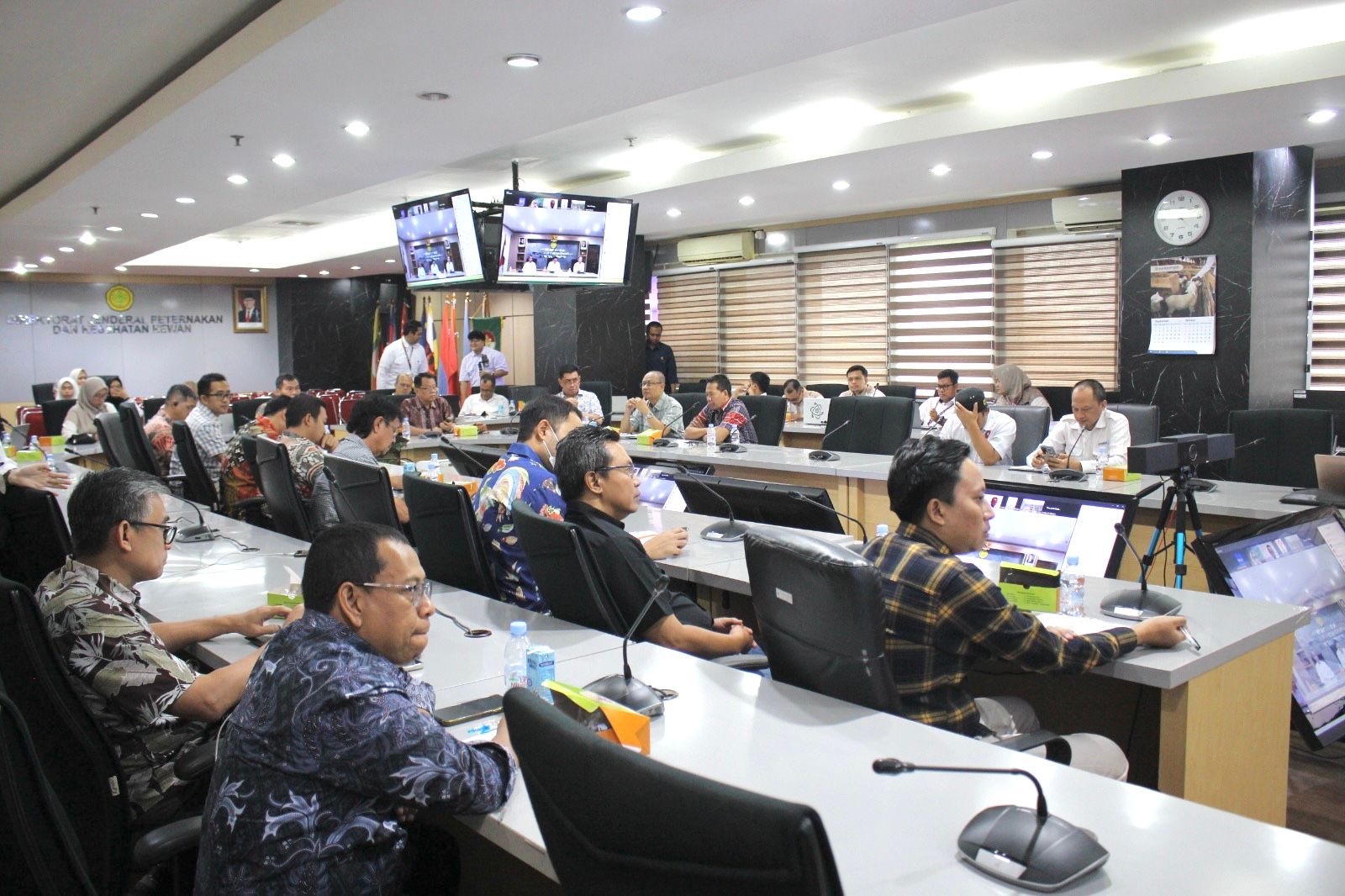 Pemerintah Gandeng Pelaku Usaha Kendalikan Harga Ayam