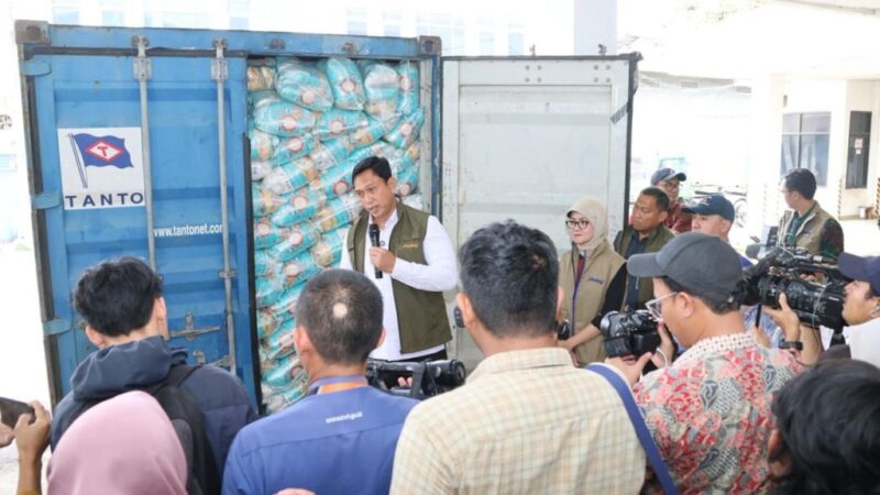 Persiapan Nataru, Bulog Kirim 48.000 Kg Beras Premium Ke Batam