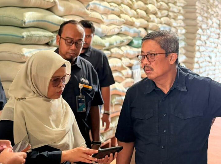 BULOG Tegaskan Stok Beras 5,25 Juta Ton Tersebar Di Seluruh Gudang Indonesia
