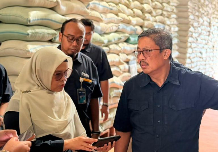BULOG Tegaskan Stok Beras 5,25 Juta Ton Tersebar Di Seluruh Gudang Indonesia